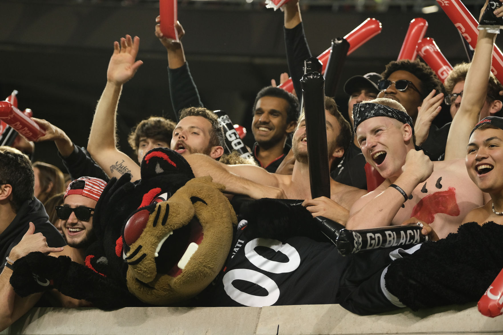 UC UCF FB 10-04 (4 of 25).jpg